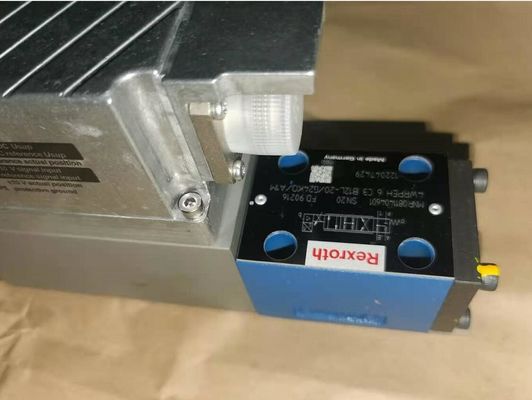 0811404601 válvula de controle de 4WRPEH6C3B12L-20/G24K0/A1M 4WRPEH6C3B12L-2X/G24K0/A1M Integrated Electronics Directional