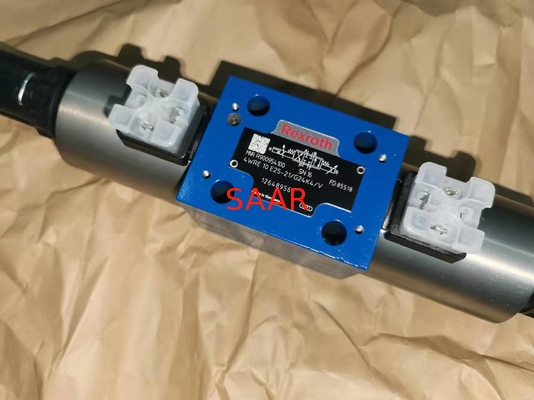 Válvula direcional proporcional de Rexroth R900954100 4WRE10E25-2X/G24K4/V 4WRE10E25-21/G24K4/V